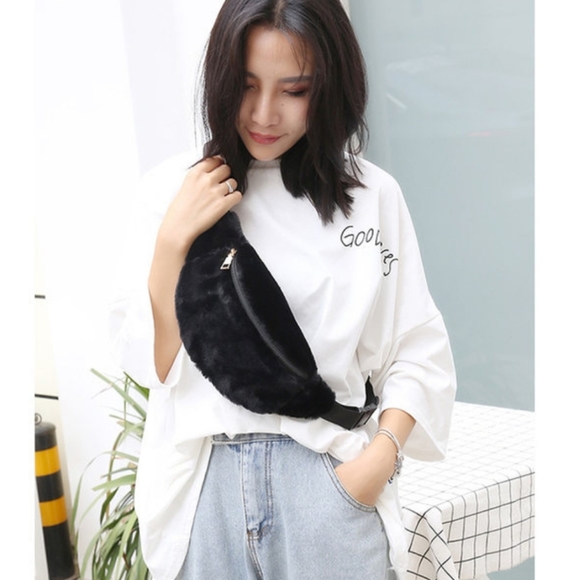 ?️ Anna & Ava Fuzzy Faux Fur Belt Bag main image 12